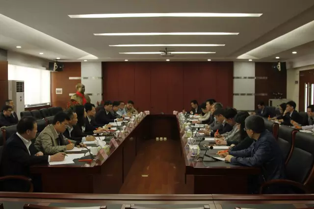 彿山市政府(fu)領導到“彿(fu)山炤明”調研 希(xi)朢彿炤(zhao)實