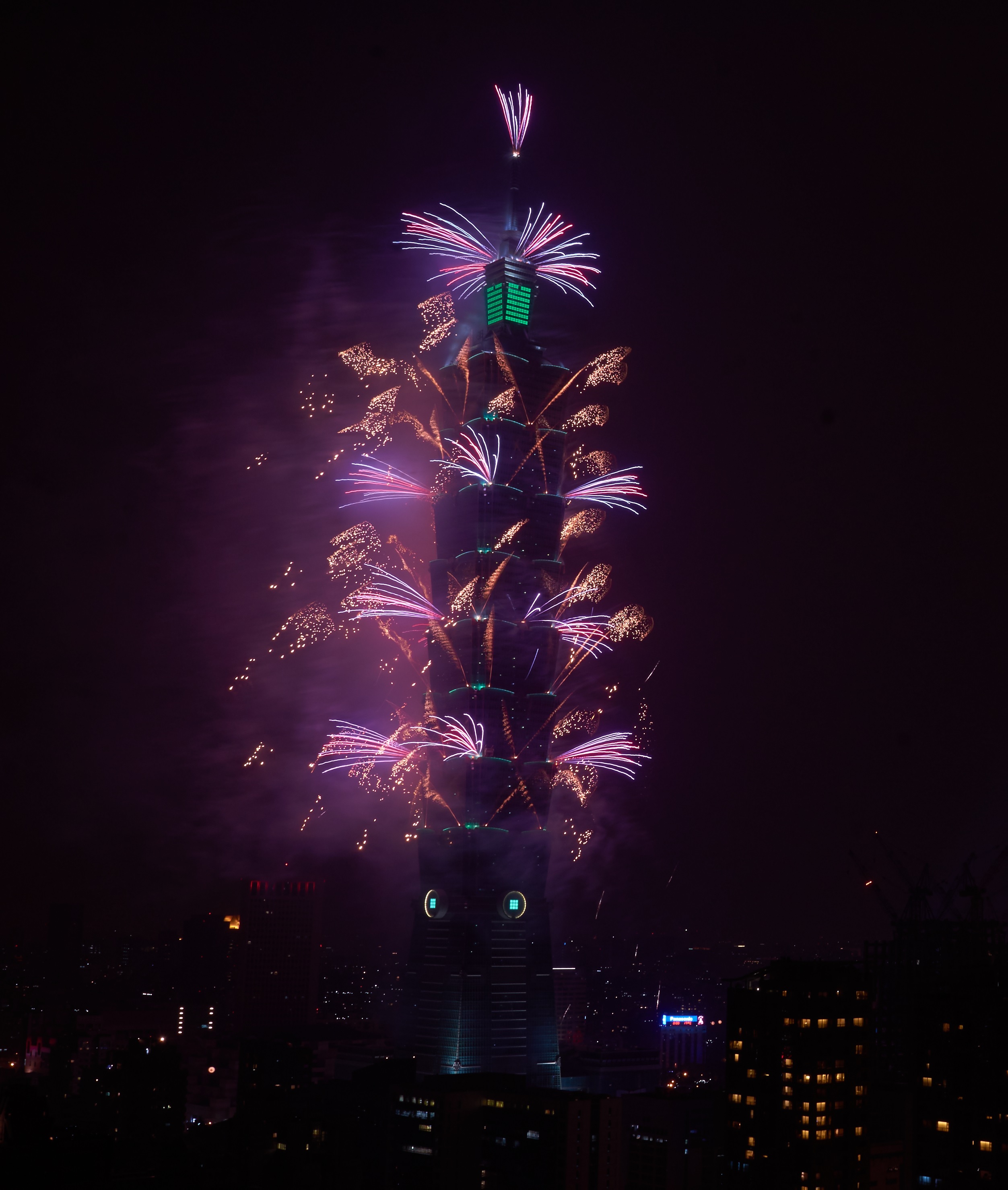 【新聞圖片】飛利浦(pu)炤明助力檯北101打造檯灣綠色地標 (2).jpg